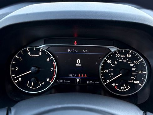 Used 2024 Nissan Altima 2.5 SV FWD image 27