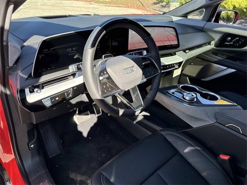 New 2026 Cadillac Optiq Sport 2 image 18