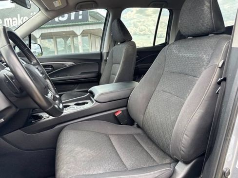 Used 2024 Honda Ridgeline Sport image 16