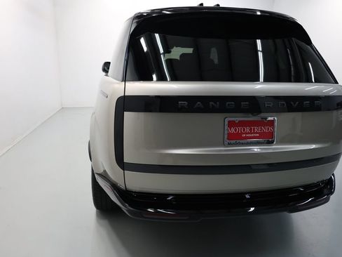 Used 2025 Land Rover Range Rover Long Wheelbase SE AWD/4WD image 66