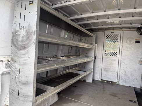 Used 2017 Mercedes-Benz Sprinter 2500 image 8