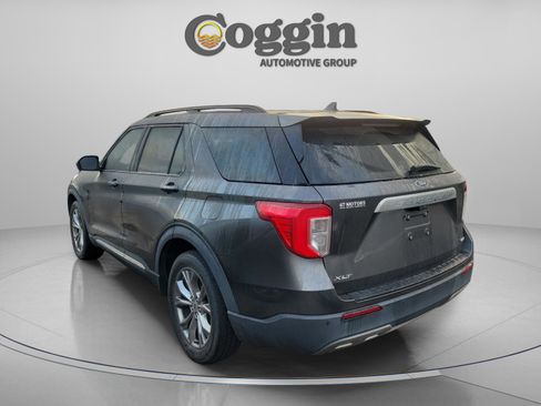 Used 2020 Ford Explorer XLT w/ Equipment Group 202A image 5