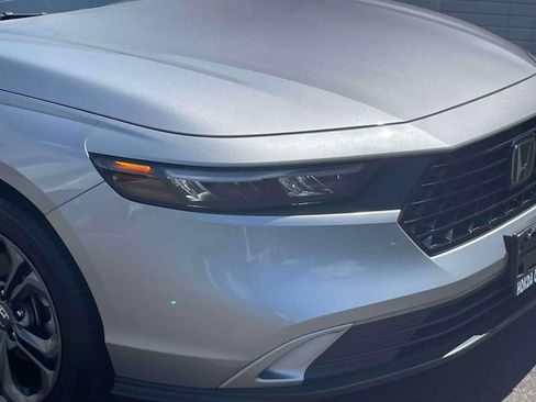 Used 2023 Honda Accord EX image 9