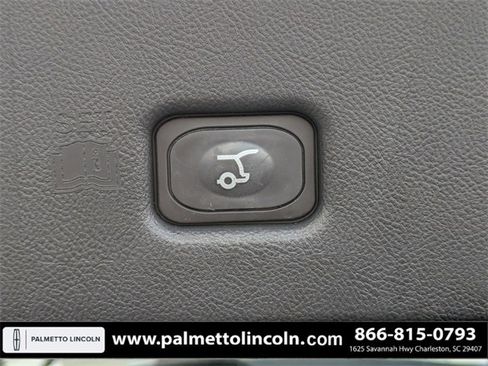 Certified 2023 Lincoln Nautilus Reserve w/ Equipment Group 201A image 14