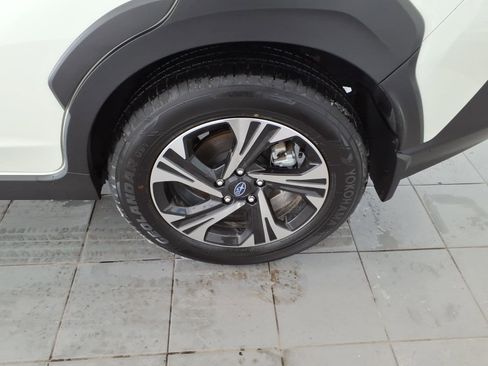 Used 2025 Subaru Crosstrek 2.0i Premium image 18