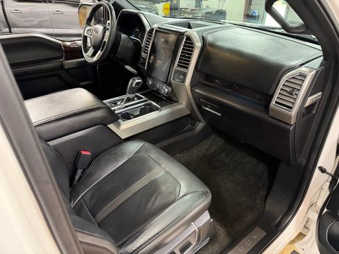 Used 2015 Ford F150 Platinum w/ Equipment Group 701A Luxury RWD image 20