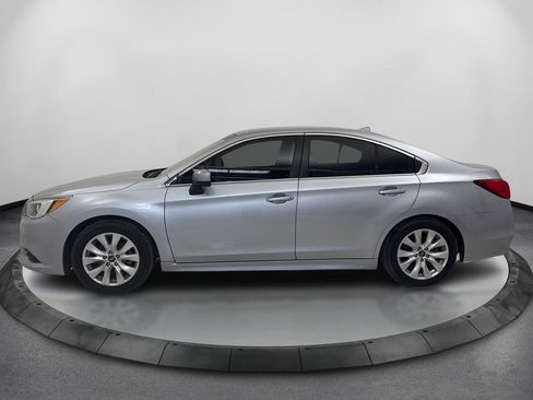 Used 2017 Subaru Legacy 2.5i Premium AWD/4WD image 9