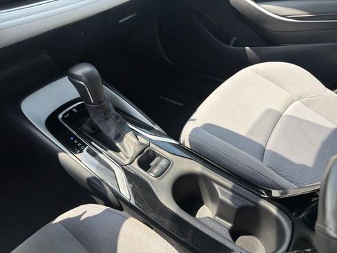 Used 2021 Toyota Corolla SE w/ Carpet Mat Package (TMS) FWD image 24