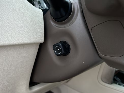 Used 2013 Lexus GX 460 w/ Comfort Plus Pkg AWD/4WD image 15