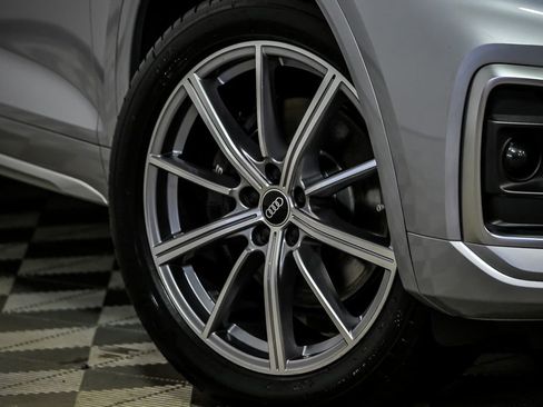 Used 2022 Audi SQ5 Premium image 3