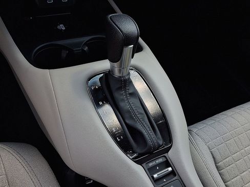 New 2027 Honda HR-V LX image 8