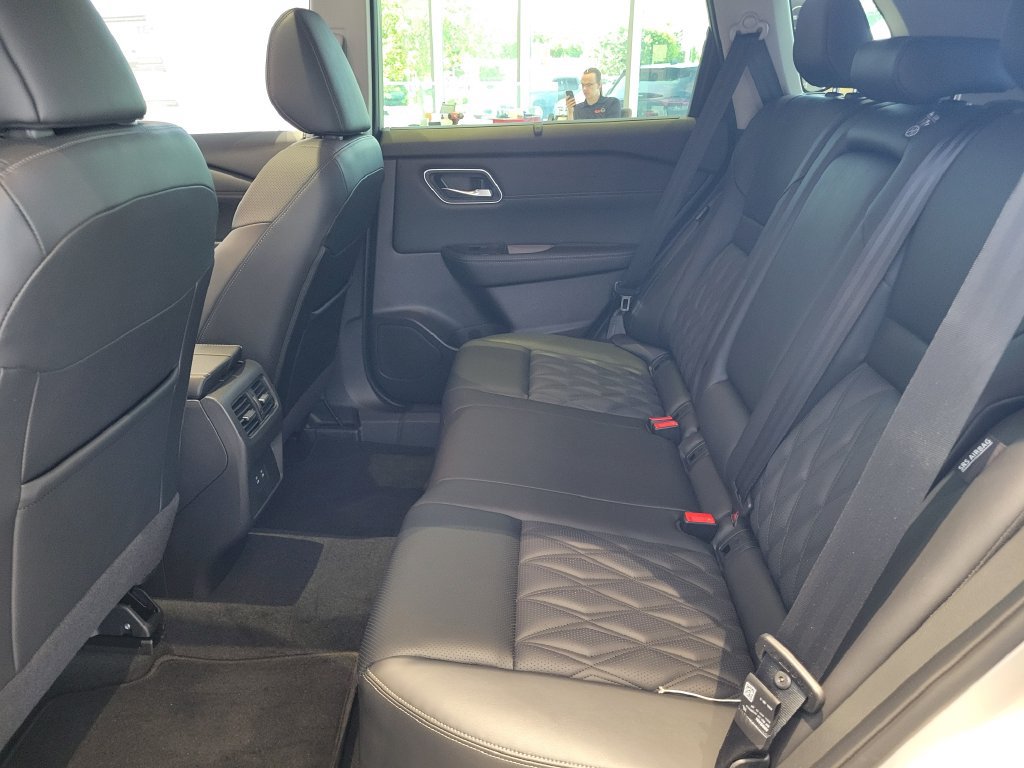 New 2026 Nissan Rogue Platinum AWD/4WD image 26