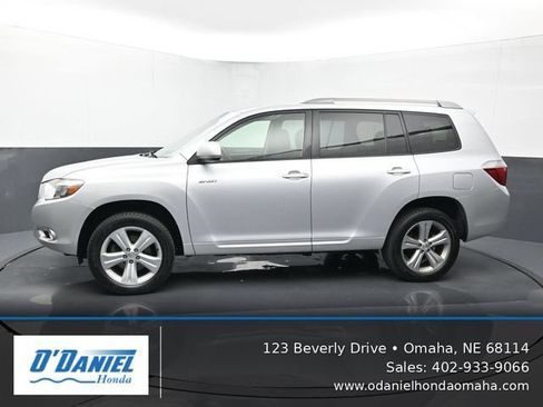 Used 2009 Toyota Highlander Sport AWD/4WD image 2
