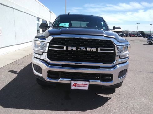 Used 2022 RAM 2500 Big Horn w/ Protection Group AWD/4WD image 3