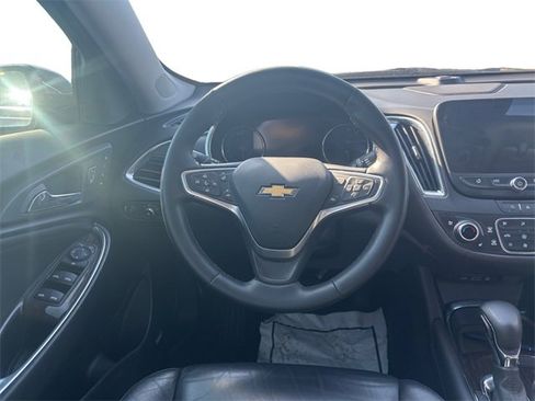 Used 2023 Chevrolet Malibu LT image 12