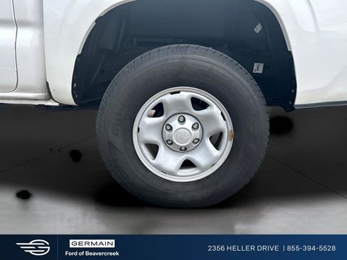 Used 2023 Toyota Tacoma SR image 14