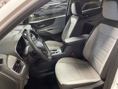 Used 2024 Chevrolet Equinox LT AWD/4WD image 14