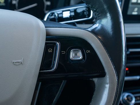 Used 2020 Lincoln Corsair AWD w/ Premium Package image 22