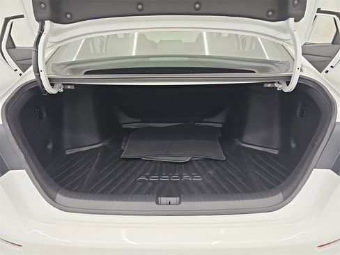 Certified 2024 Honda Accord EX image 14