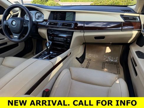 Used 2011 BMW 750Li w/ Luxury Rear Seating Pkg image 21