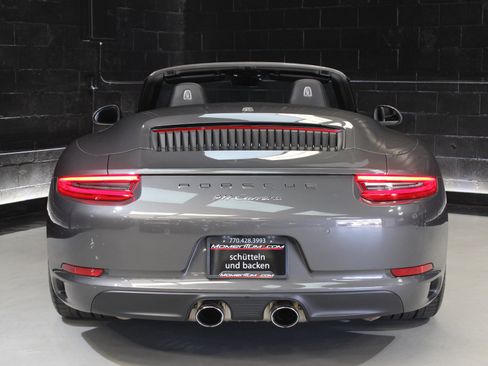 Used 2017 Porsche 911 Carrera image 15