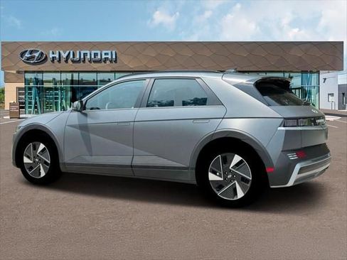 New 2026 Hyundai Ioniq 5 SEL AWD/4WD image 4