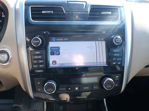 Used 2015 Nissan Altima 3.5 SL FWD image 24