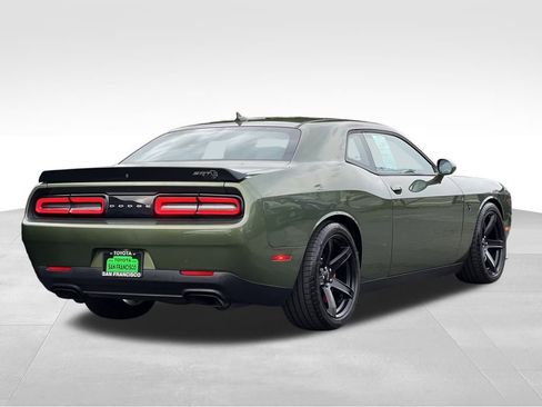 Used 2018 Dodge Challenger SRT Hellcat image 5