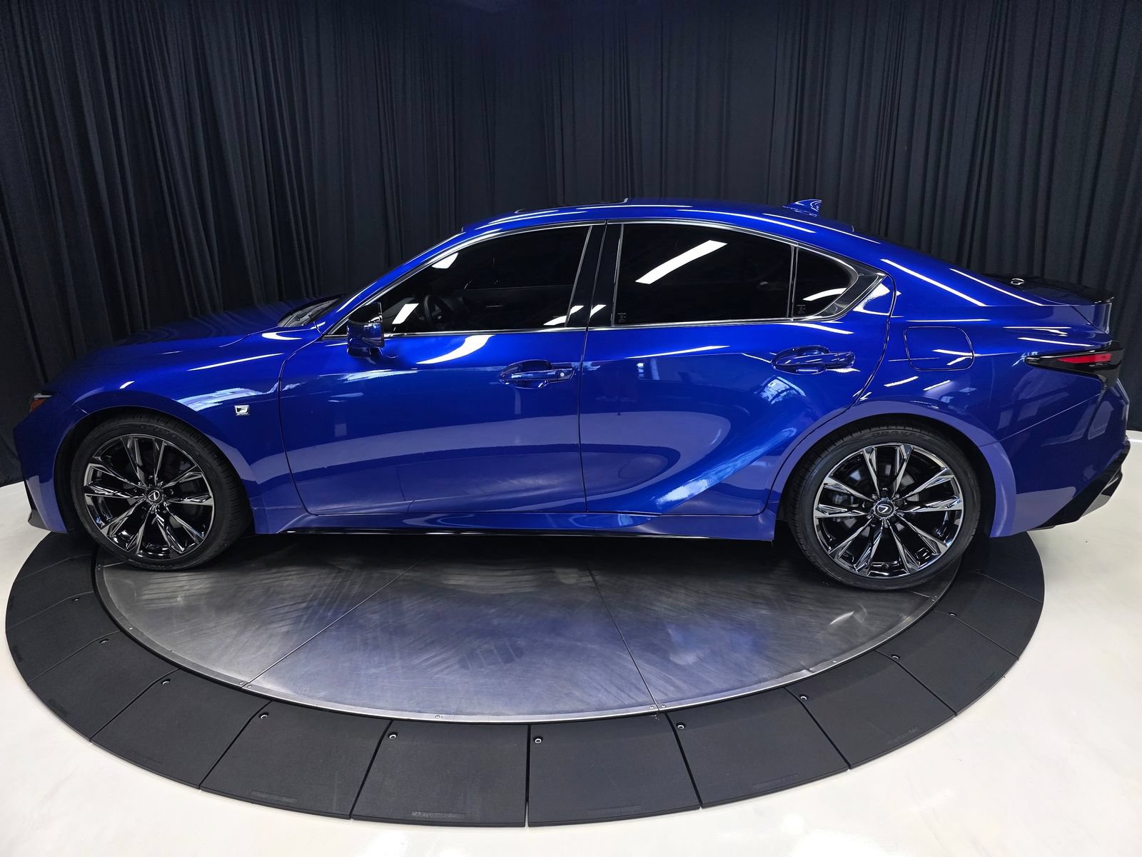 Used 2023 Lexus IS 350 F Sport w/ Memory Package RWD image 10