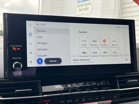 Used 2026 Toyota Sienna XLE image 20
