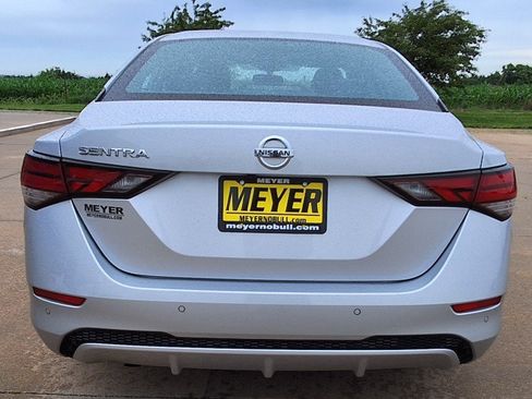 Used 2022 Nissan Sentra S FWD image 7