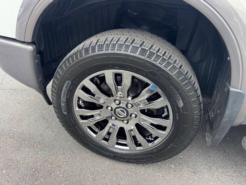 Used 2017 Nissan Titan Platinum Reserve AWD/4WD image 9