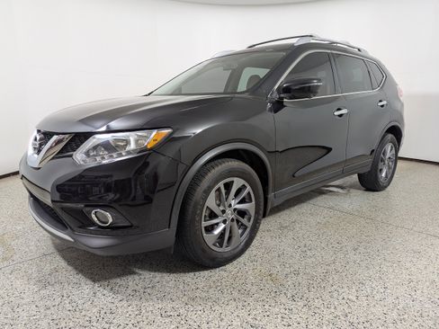 Used 2016 Nissan Rogue SL image 3