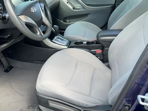 Used 2013 Hyundai Elantra GLS image 16