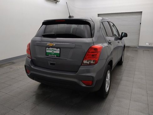 Used 2020 Chevrolet Trax LS w/ Tint and Cruise Package FWD image 7