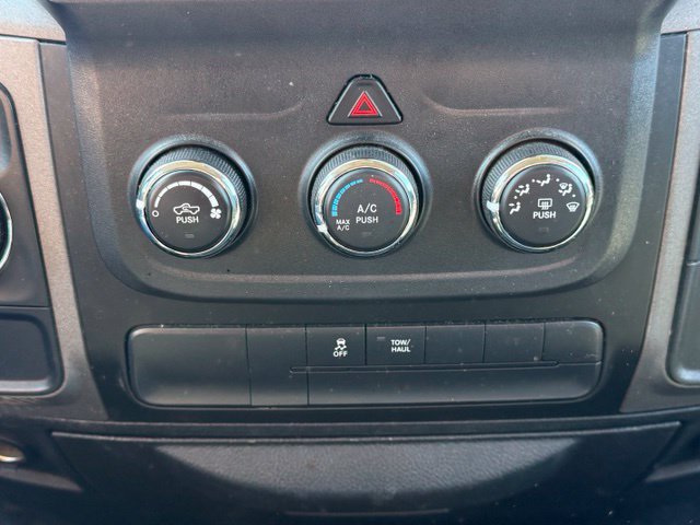 Used 2019 RAM 1500 Express RWD image 21
