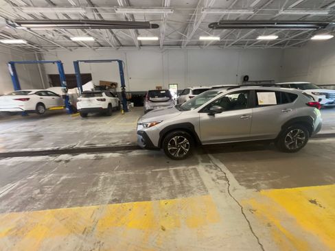 Used 2024 Subaru Crosstrek 2.0i Premium AWD/4WD image 15