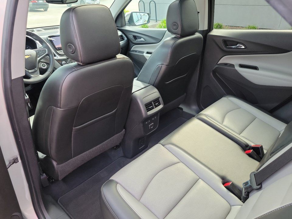 Used 2019 Chevrolet Equinox Premier FWD image 34
