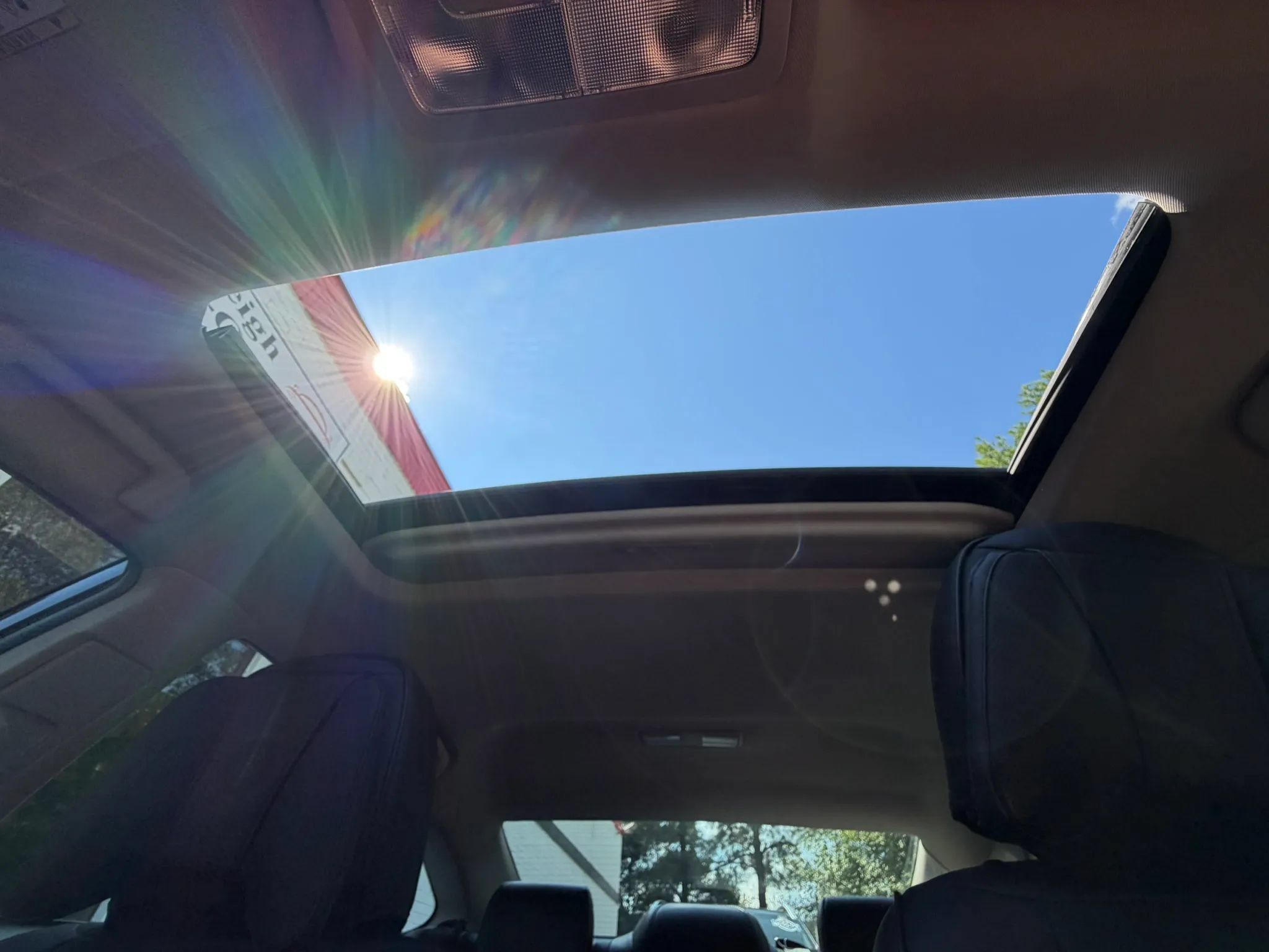 Used 2016 Toyota Avalon Limited w/ Toyota Safety Sense Package FWD image 36