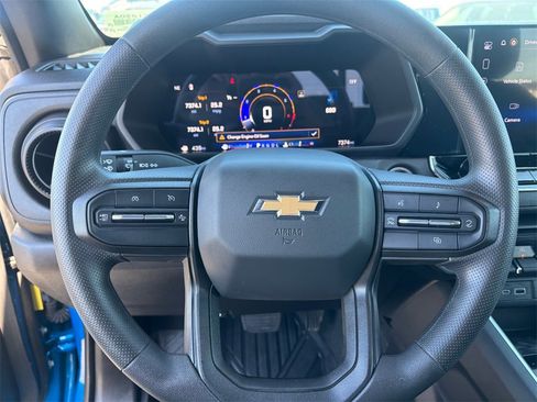 Used 2024 Chevrolet Colorado W/T w/ Technology Package image 15
