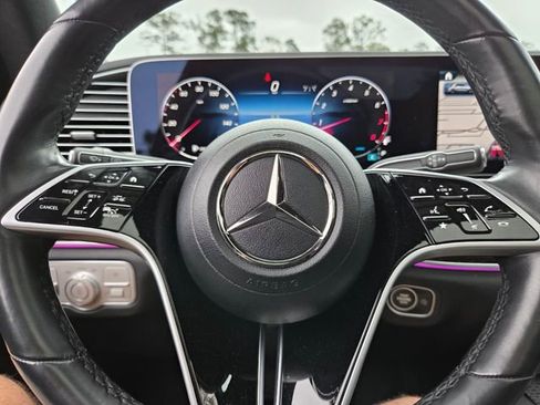 Used 2024 Mercedes-Benz GLE 350 GLE 350 w/ 3rd Row Seat Package image 38