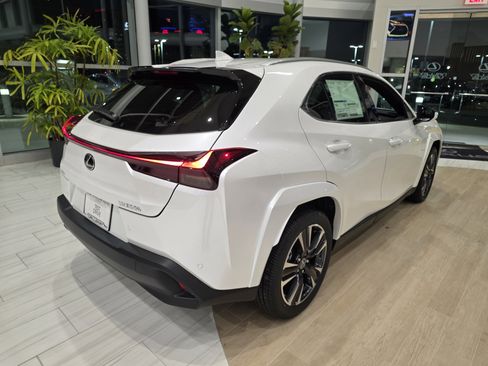 New 2025 Lexus UX 300h FWD image 6