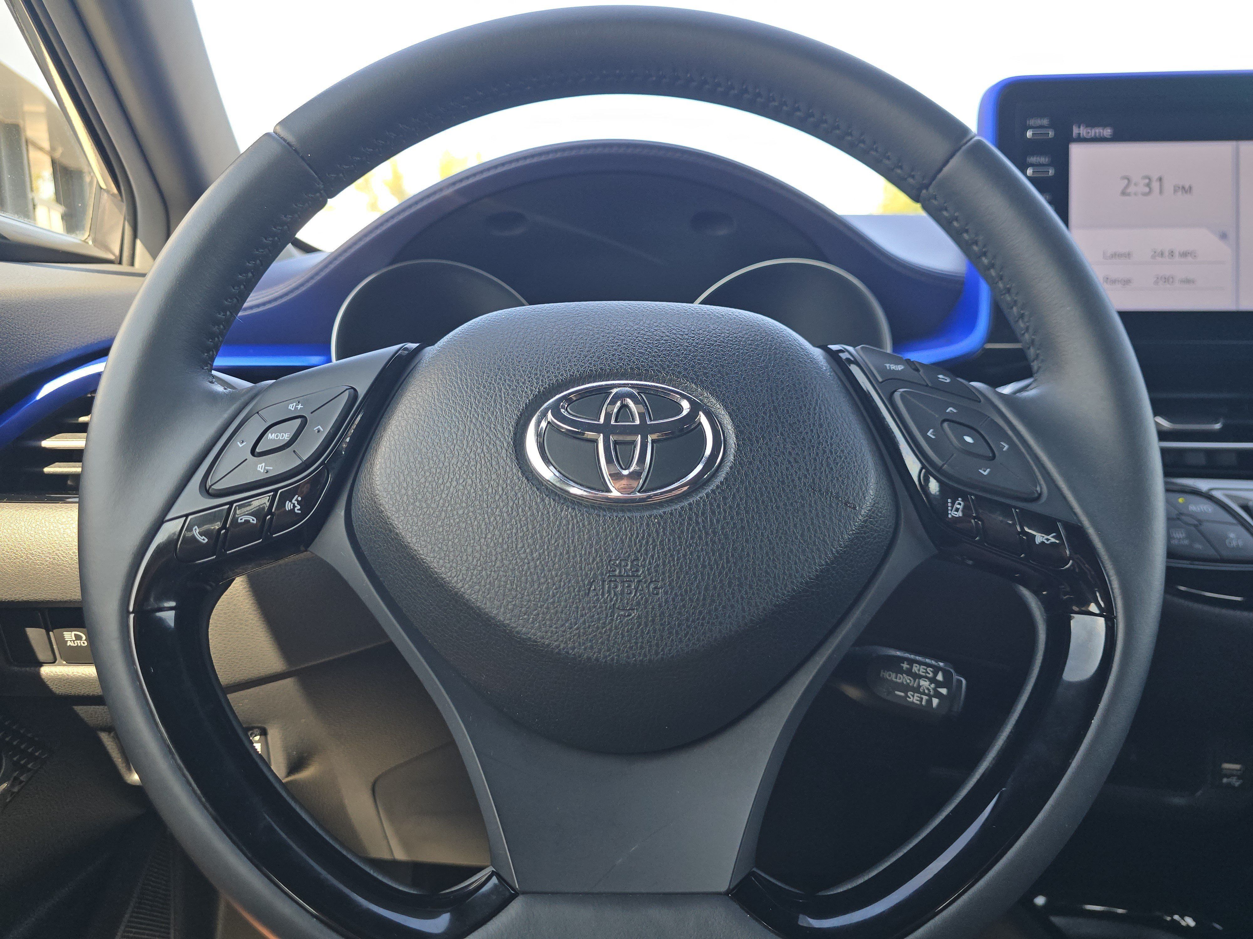 Used 2020 Toyota C-HR XLE FWD image 22