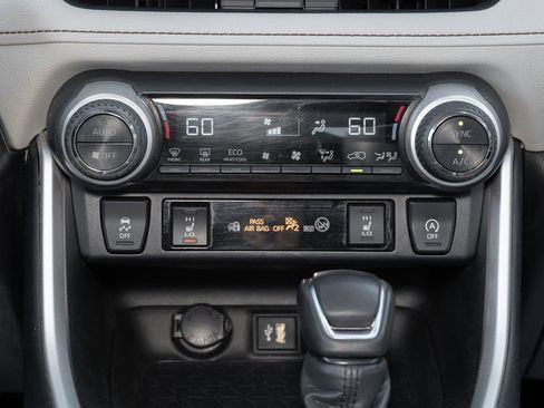 Used 2023 Toyota RAV4 XLE Premium AWD/4WD image 32