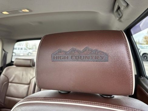 Used 2016 Chevrolet Silverado 1500 High Country w/ High Country Premium Package image 10