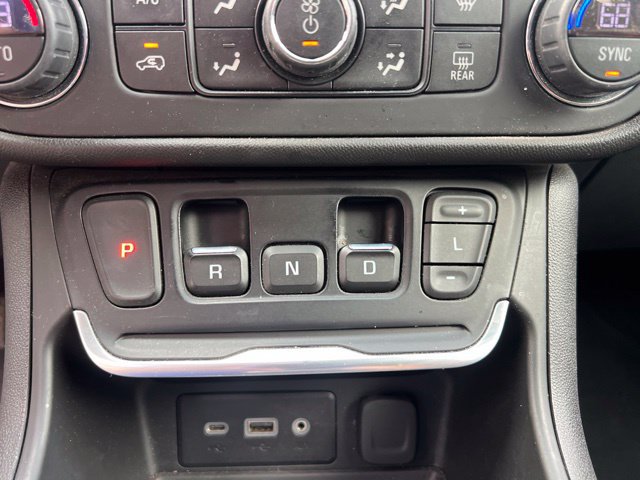 Used 2020 GMC Terrain SLE w/ Driver Convenience Package FWD image 25