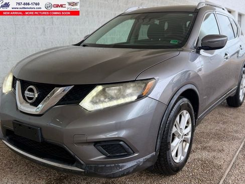 Used 2016 Nissan Rogue SV FWD image 1