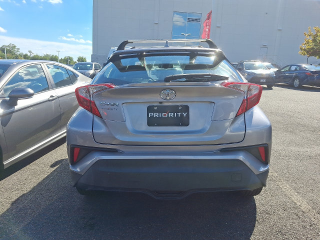 Used 2019 Toyota C-HR XLE FWD image 5