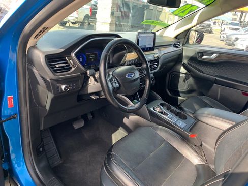 Used 2020 Ford Escape Titanium AWD/4WD image 8