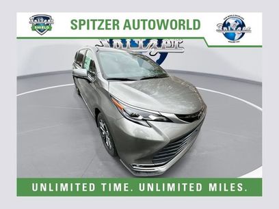 New 2026 Toyota Sienna Platinum